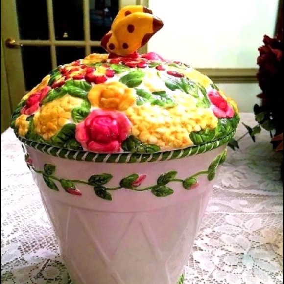 Vintage Royal Albert old Country Roses Cookie Jar